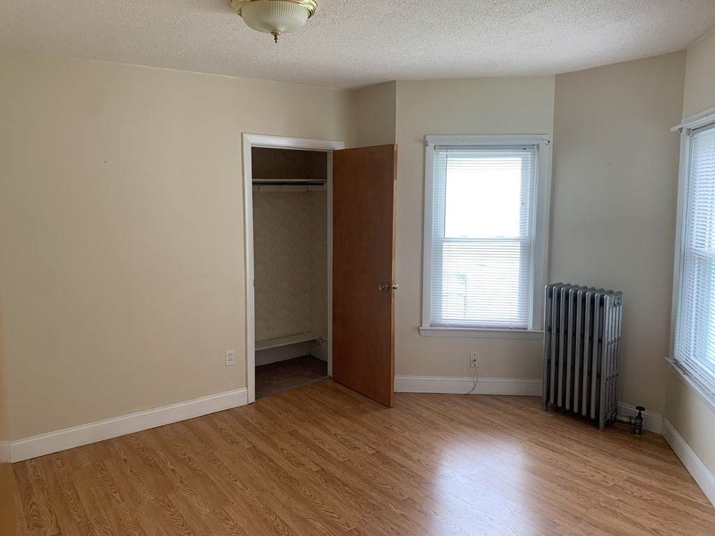 28 Quincy St - Photo 1