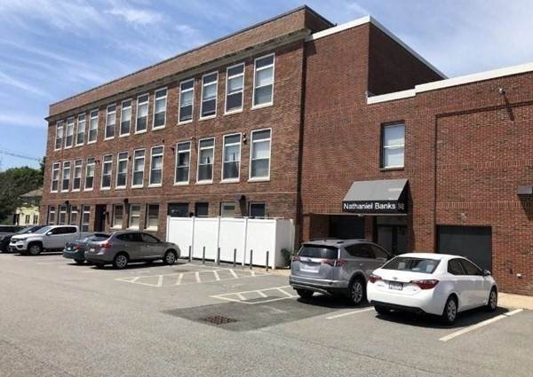 948 Main St - Photo 1