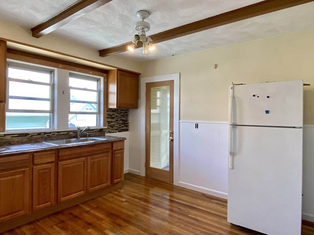 9 Crest Hill Road - Photo 1
