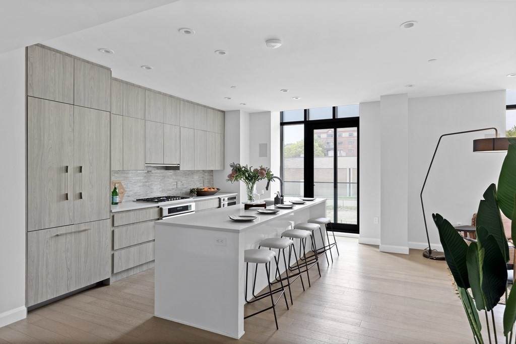140 Shawmut Avenue - Photo 1