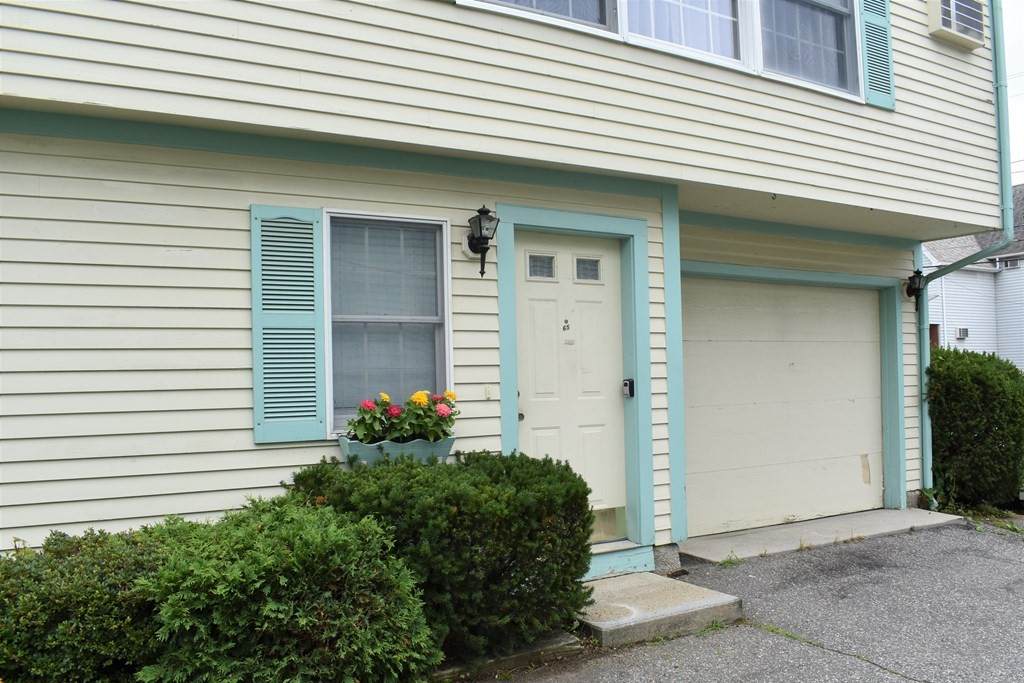 65 Everett - Photo 1