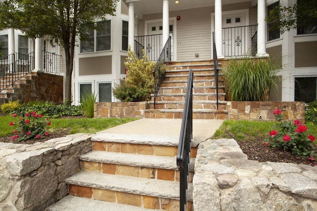 381 Hyde Park Ave - Photo 1