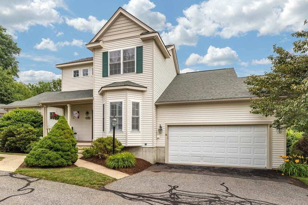 23 Village Circle - Photo 1