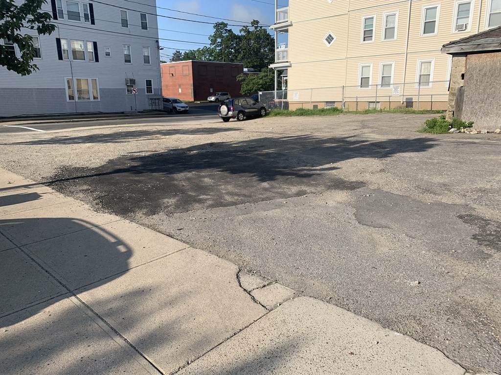 1061 Main Str - Photo 1
