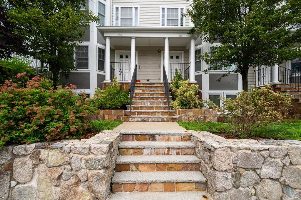 387 Hyde Park - Photo 1