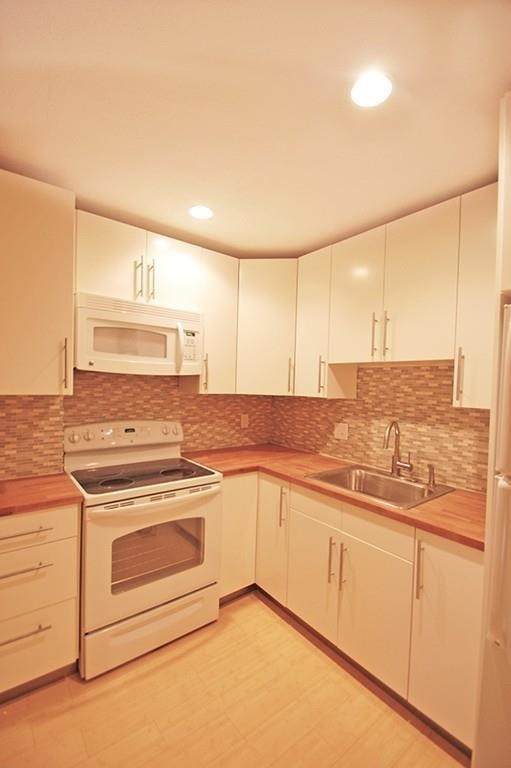 18 Pond Street - Photo 1