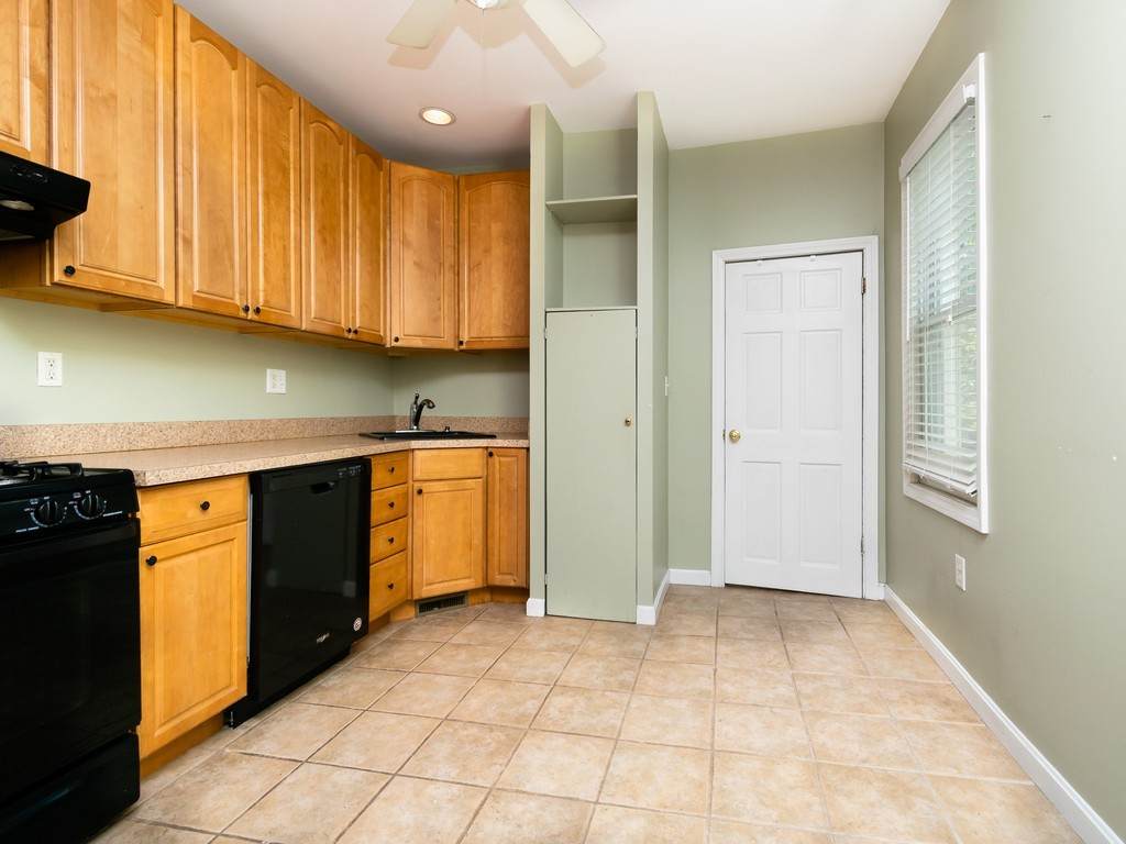53 Baldwin Street - Photo 1