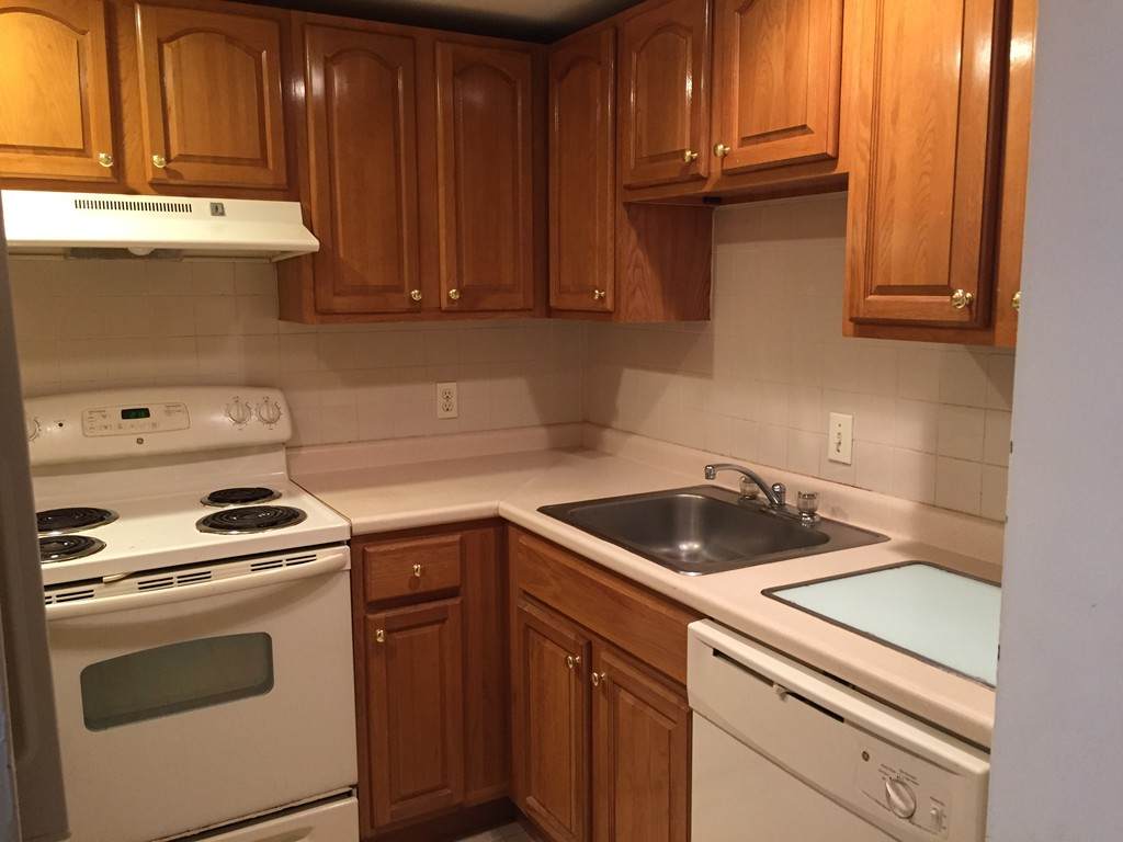 2310 Commonwealth Ave. - Photo 1