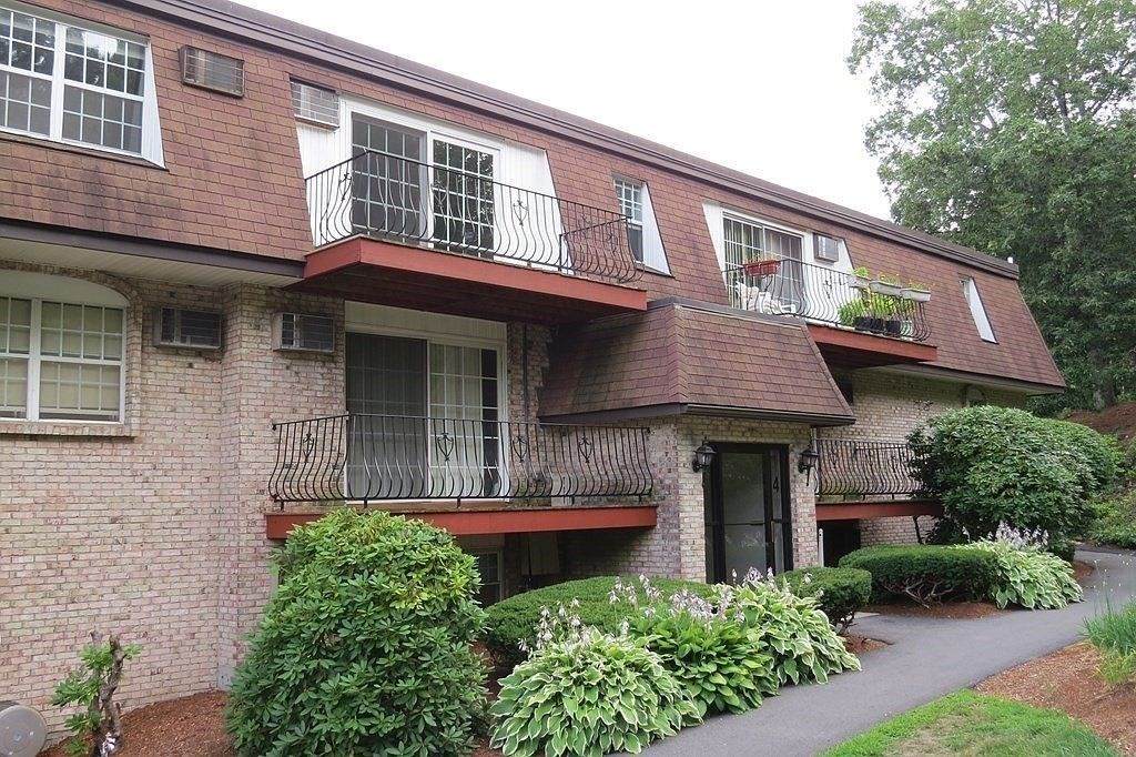 14 Williamsburg Ct - Photo 1