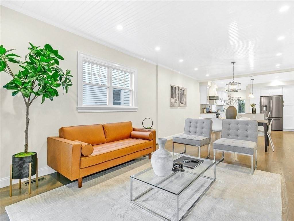 20 Laurel St - Photo 1