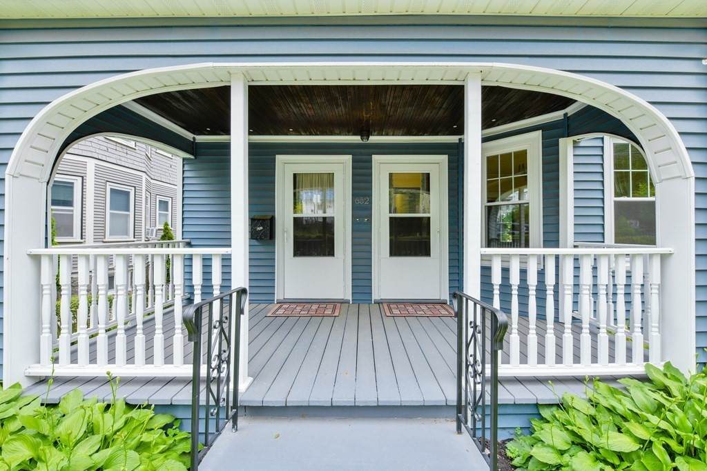 652 South - Photo 1