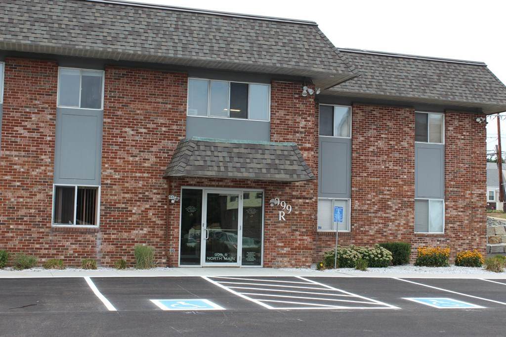 999 North Main St - Photo 1
