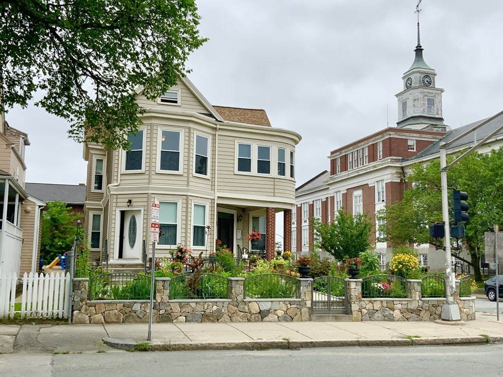 95 Highland Ave - Photo 1