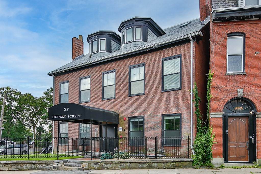27 Dudley St - Photo 1