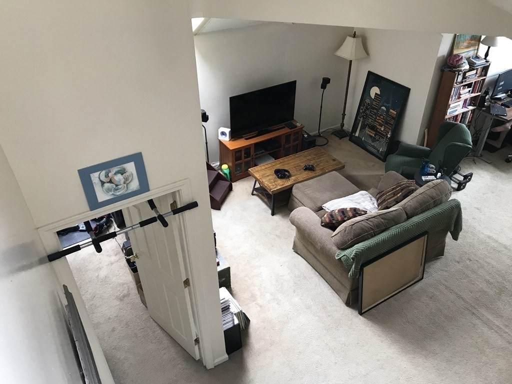 94 Newbury Ave - Photo 1