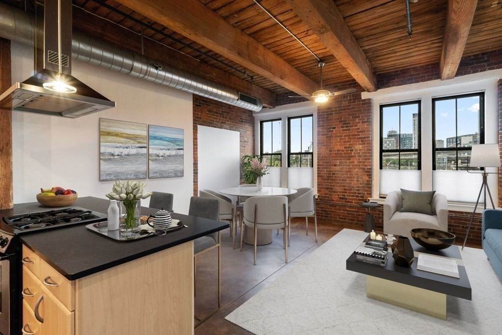 9 W Broadway - Photo 1