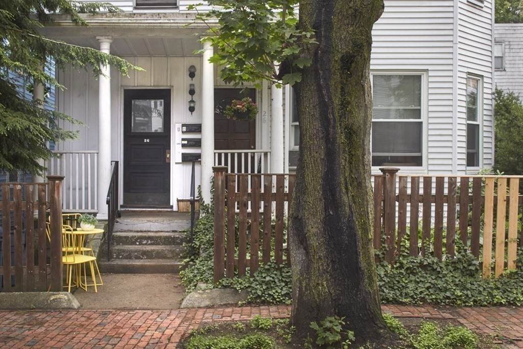 26-28 Leonard Avenue - Photo 1