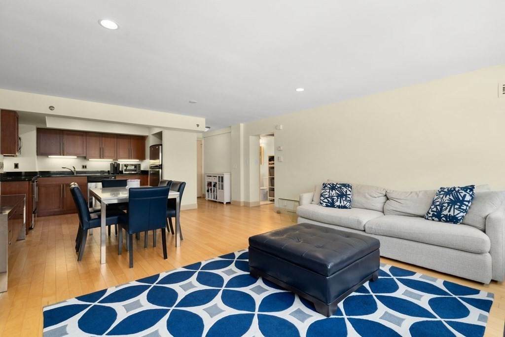 1600 Beacon St - Photo 1
