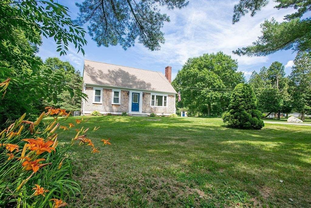112 West St - Photo 1