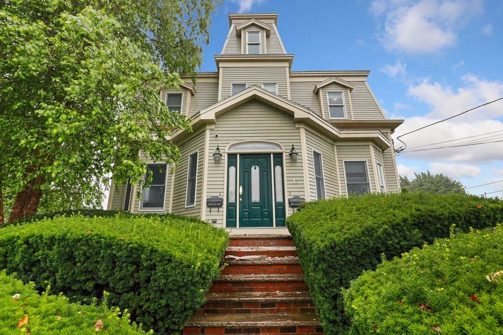 13 Essex St - Photo 1