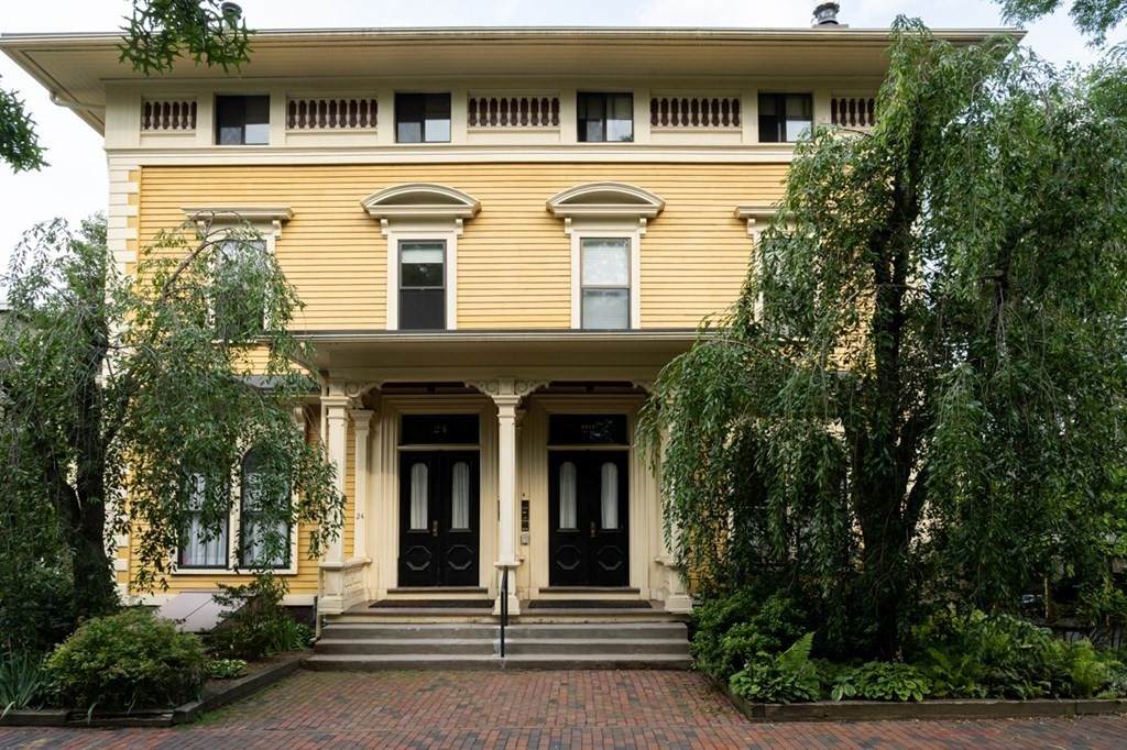 22 Inman Street - Photo 1