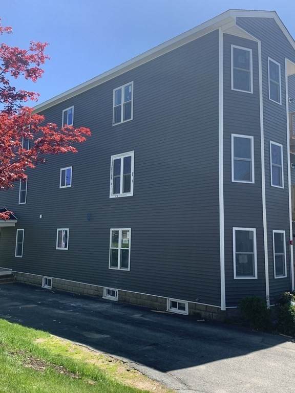247 Pilgrim Ave - Photo 1