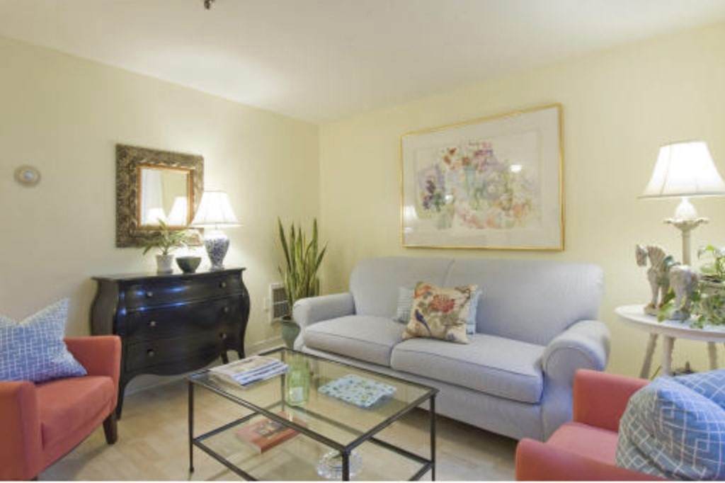 120 Tudor Street - Photo 1