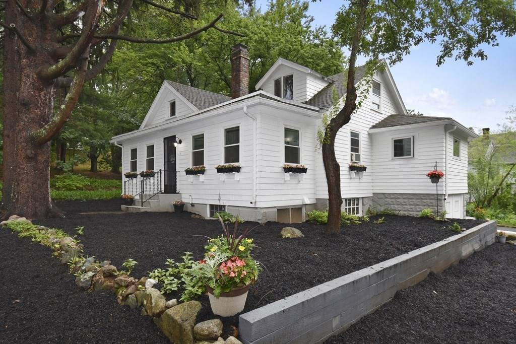 21 Riverview Avenue - Photo 1