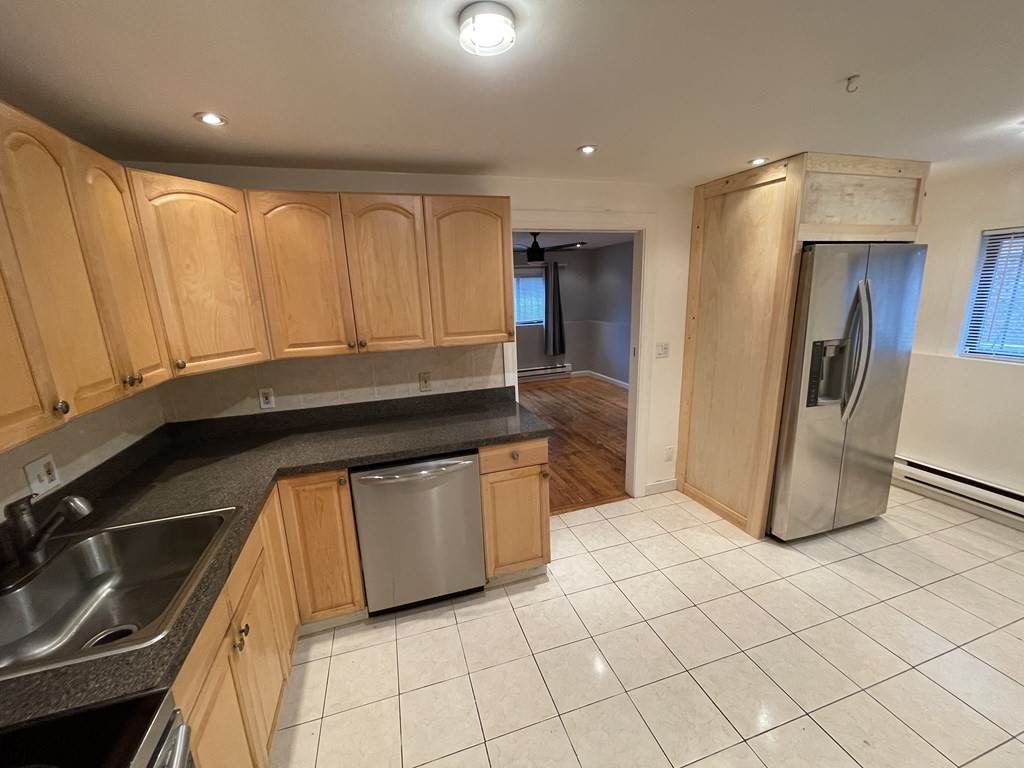 138 Ballou Ave - Photo 1