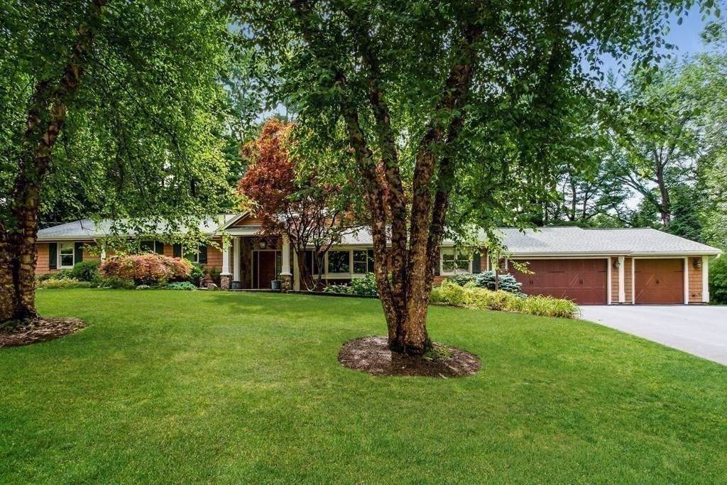 24 Knollwood Circle - Photo 1