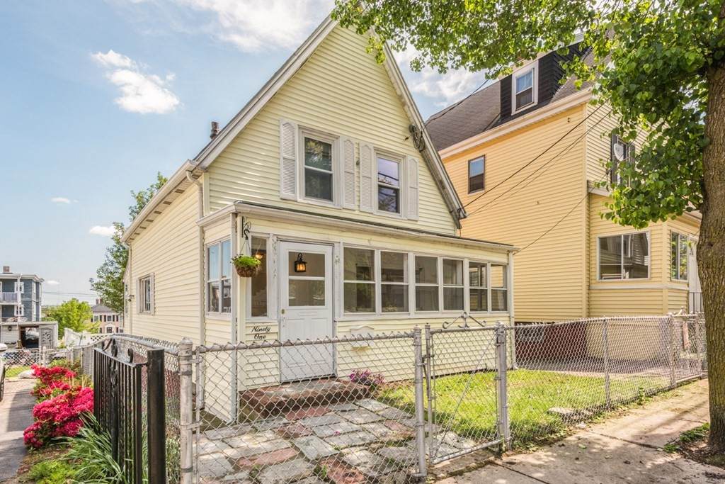 91 Heath St - Photo 1
