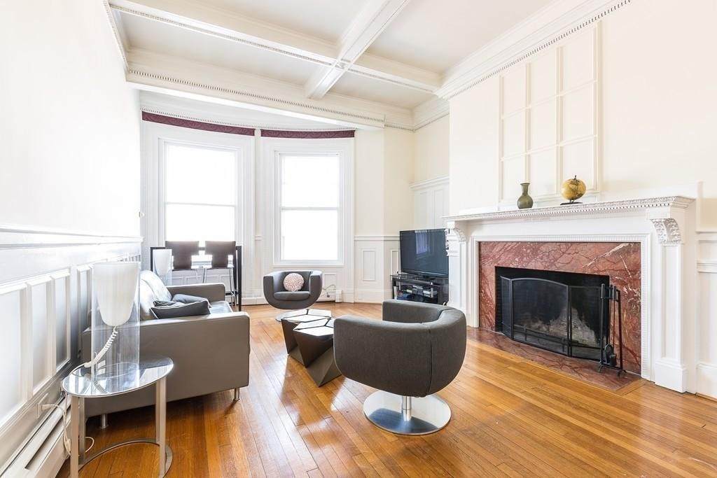 478 Beacon - Photo 1