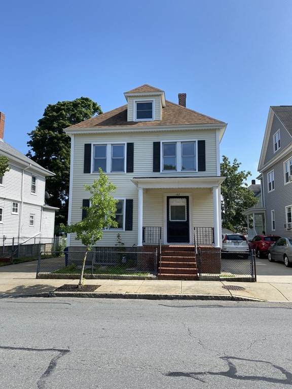 152 Allen St - Photo 1