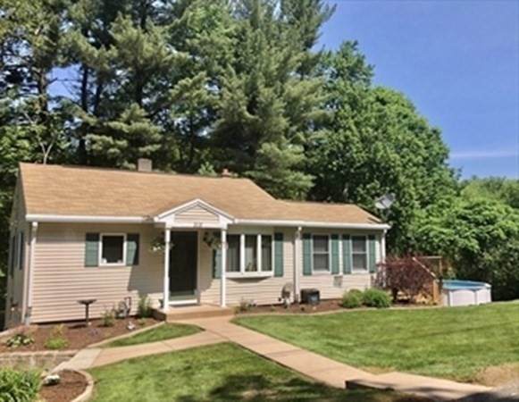 208 Mapleshade Ave - Photo 1