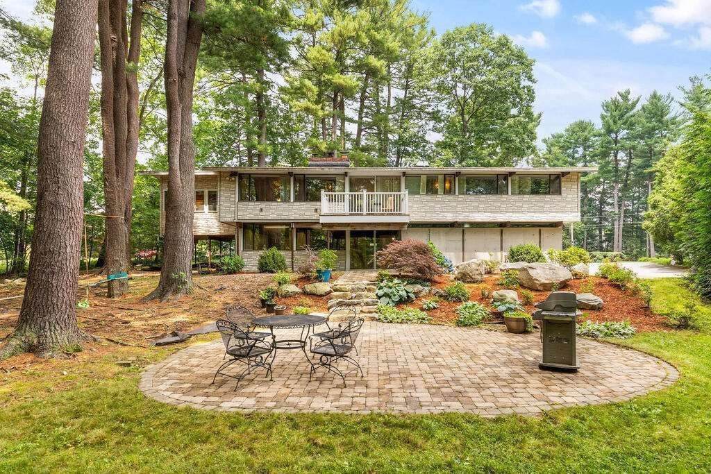 21 Brewer Lane - Photo 1