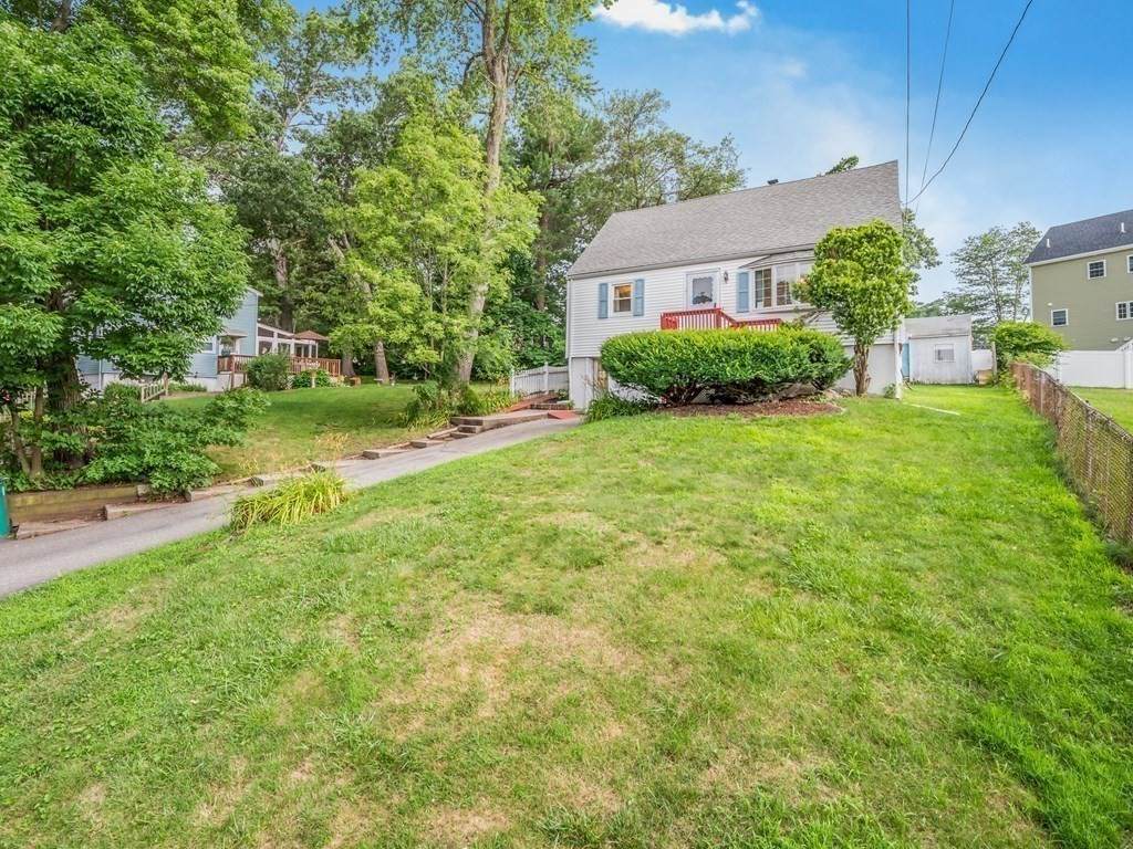 64 Pinedale Ave - Photo 1