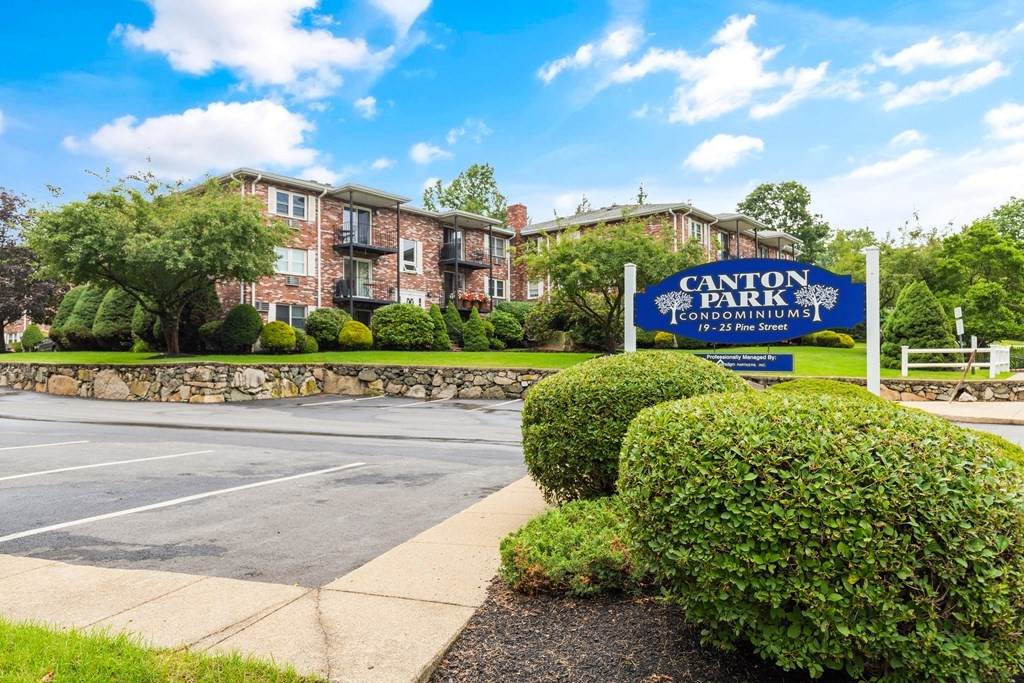 23 Pine St - Photo 1