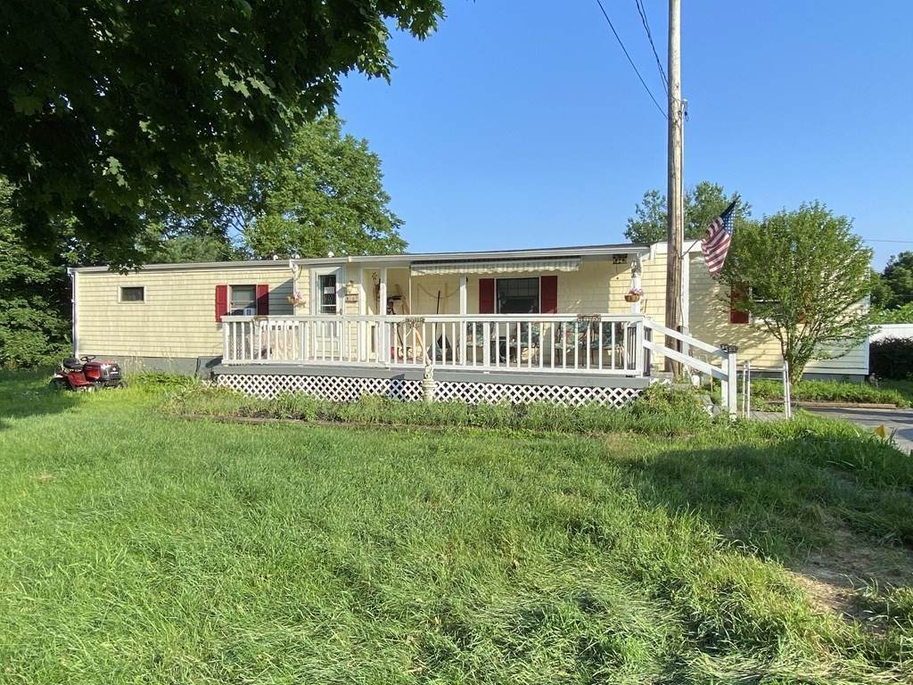 56 Anthony St - Photo 1