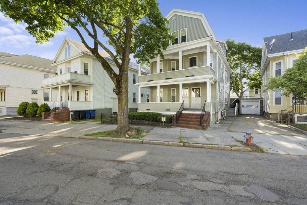 26 Pennsylvania Ave - Photo 1
