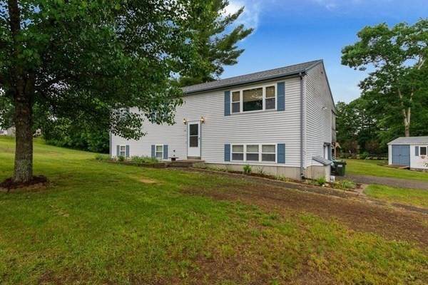 22 Clarence Dr - Photo 1