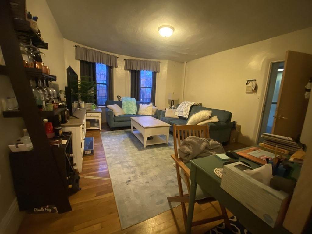32 Symphony Rd - Photo 1