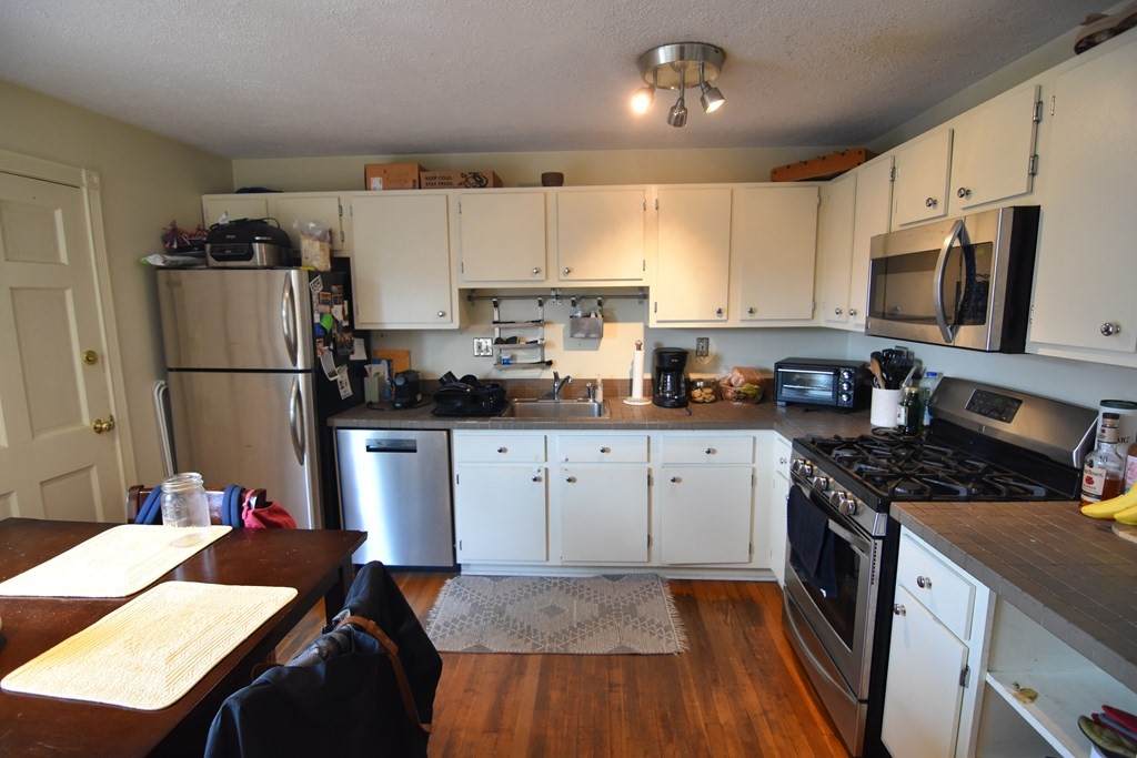 19 Craig Pl - Photo 1