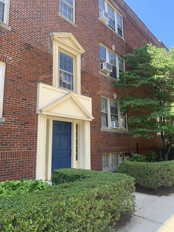 114 Park St - Photo 1