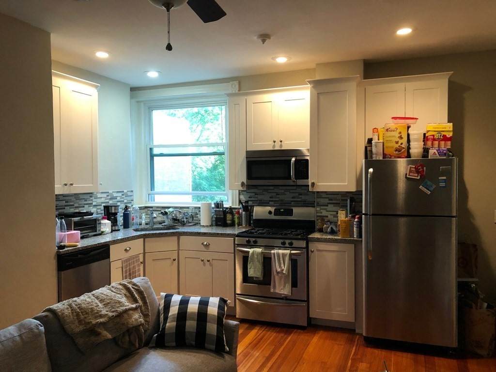 514 Harvard - Photo 1