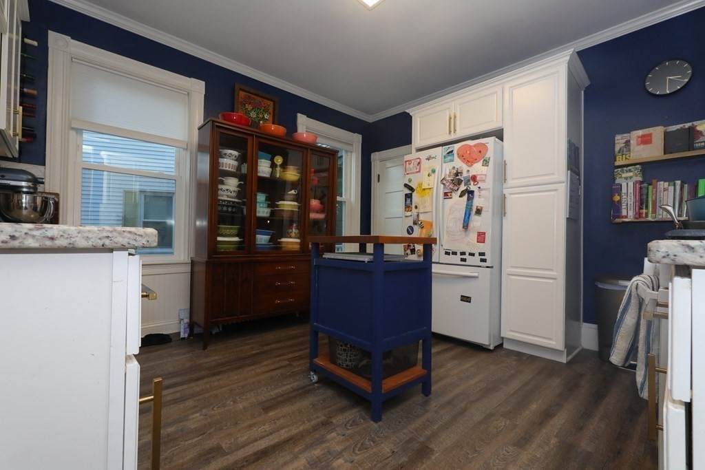 254 Clyde St - Photo 1