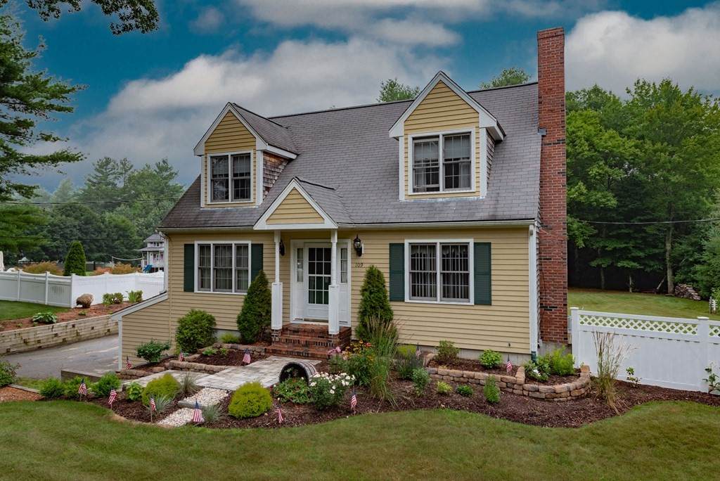 109 Wisteria Place - Photo 1