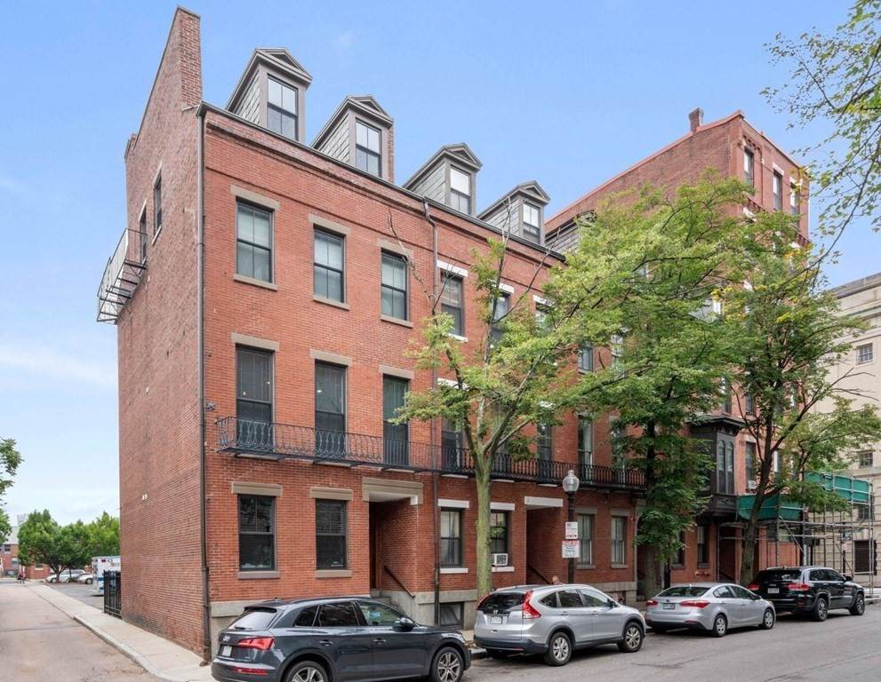 83 West Brookline - Photo 1