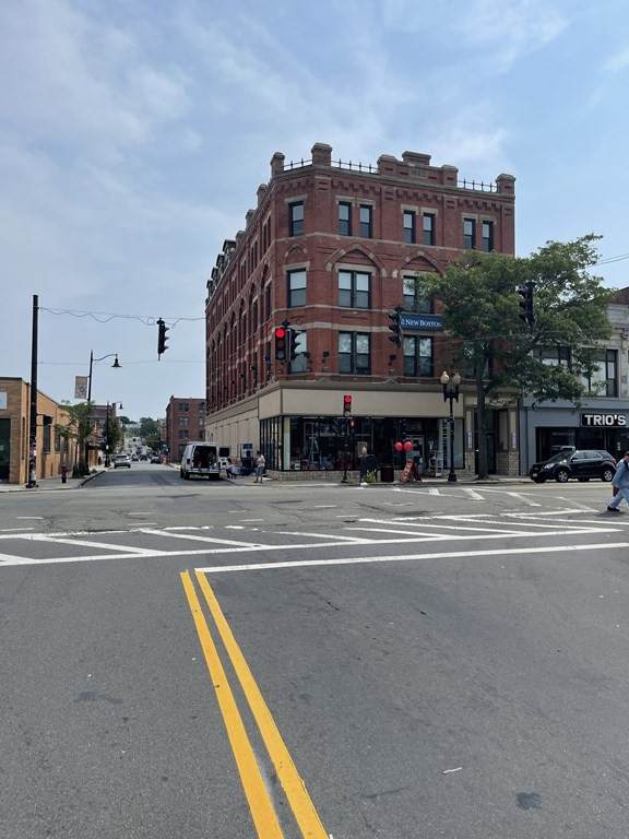 64 Market St - Photo 1