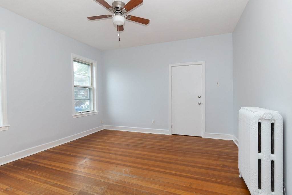 24 Bellingham - Photo 1