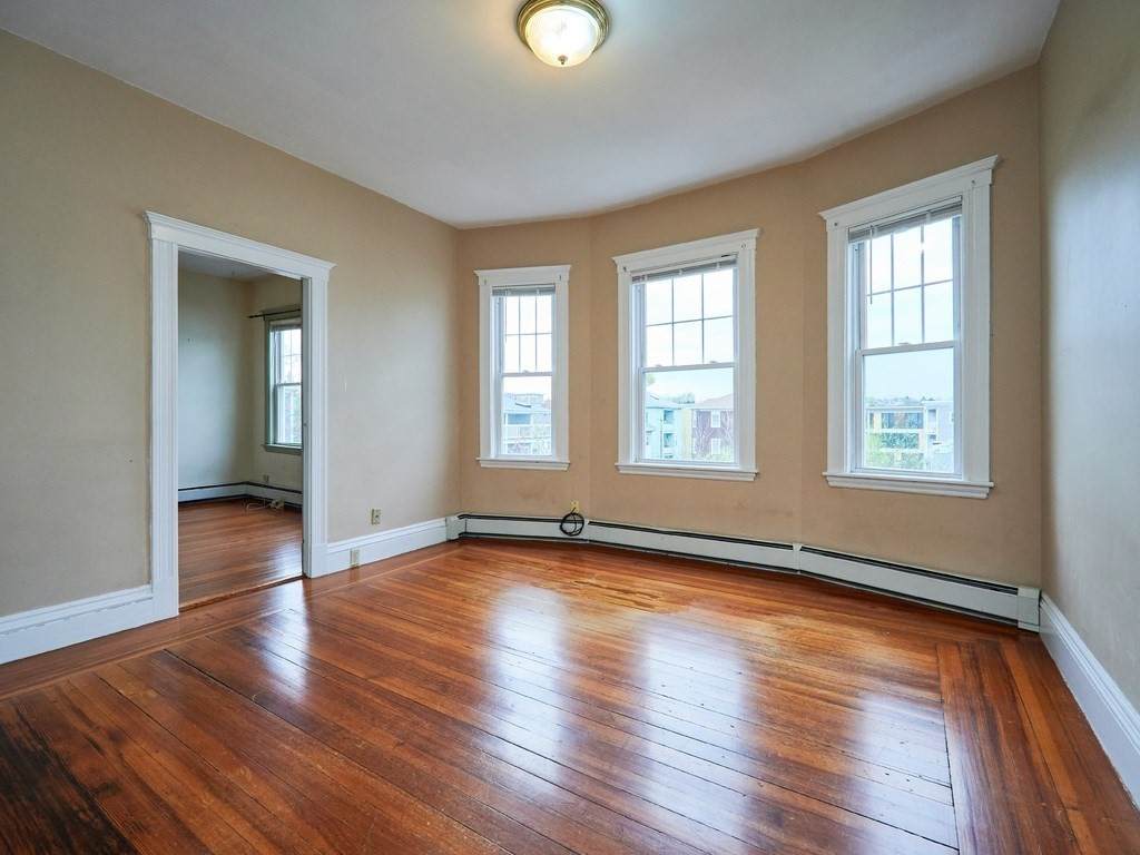 175 Tremont St - Photo 1